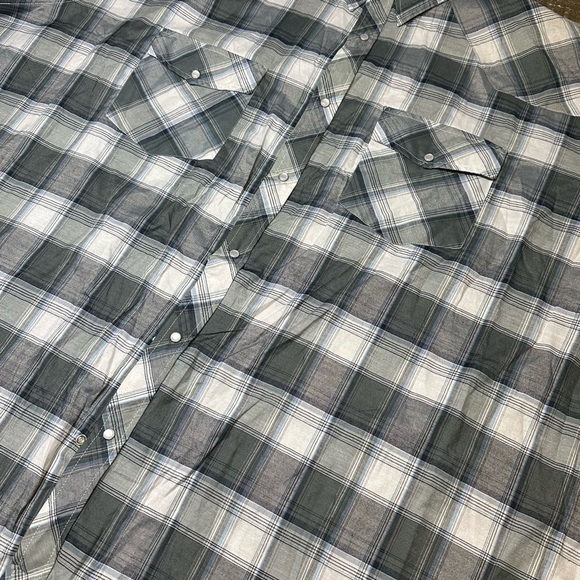 "SGR Men's 5X Plaid Button-Up Short Sleeve Shirt - New With Tags (NWT) - Picture 5 of 9